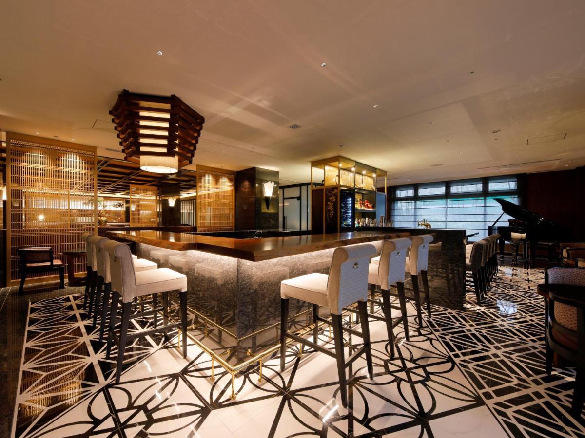 The Hotel Sanraku Kanazawa 21Th December 2022 Open Exteriör bild The bar at the 19th floor